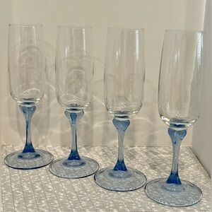 Beautiful Hand Blown Flower Shape Blue Stem Champagne Flute Glasses Set of 4